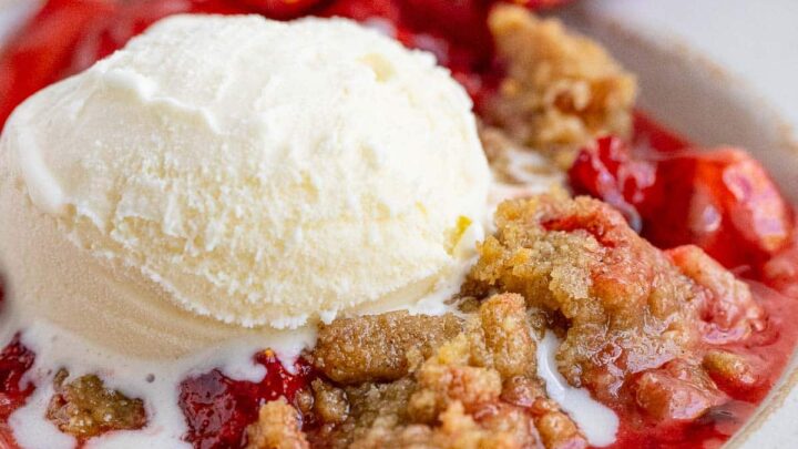 Strawberry Crumble 24