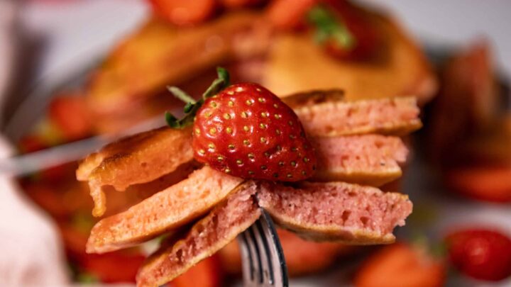 Strawberry pancakes1 scaled 1.jpgfit25602c1707ssl1