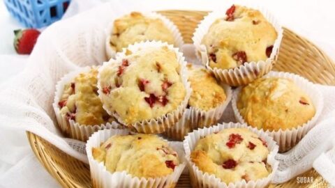 how to make strawberry muffins4