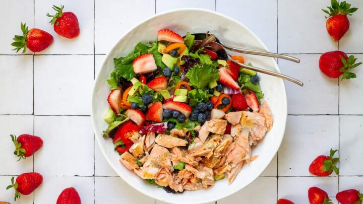 salmon strawberry salad small 6