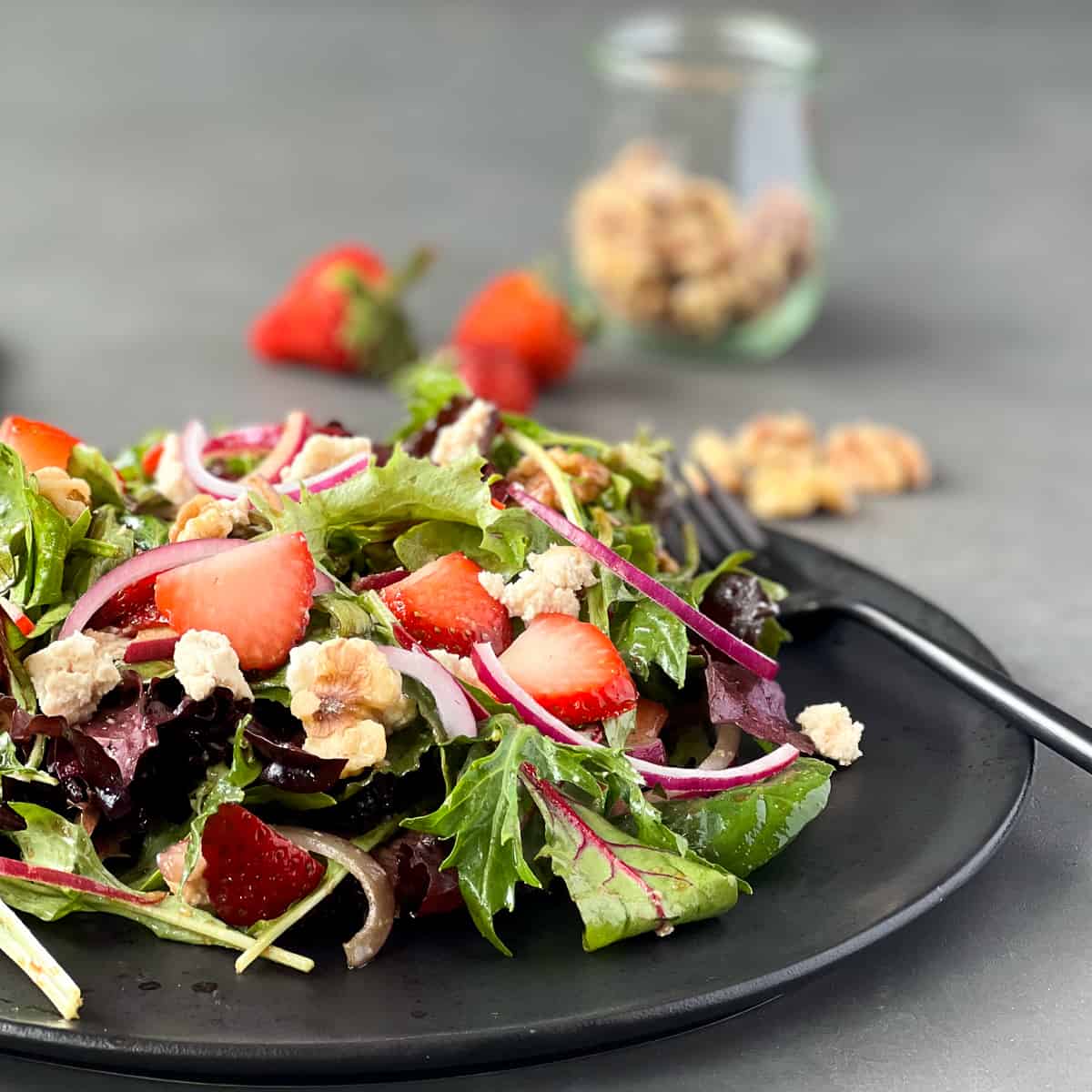strawberry goat cheese salad 5