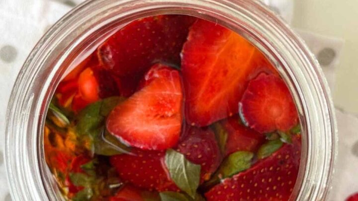 strawberry vinegar 2